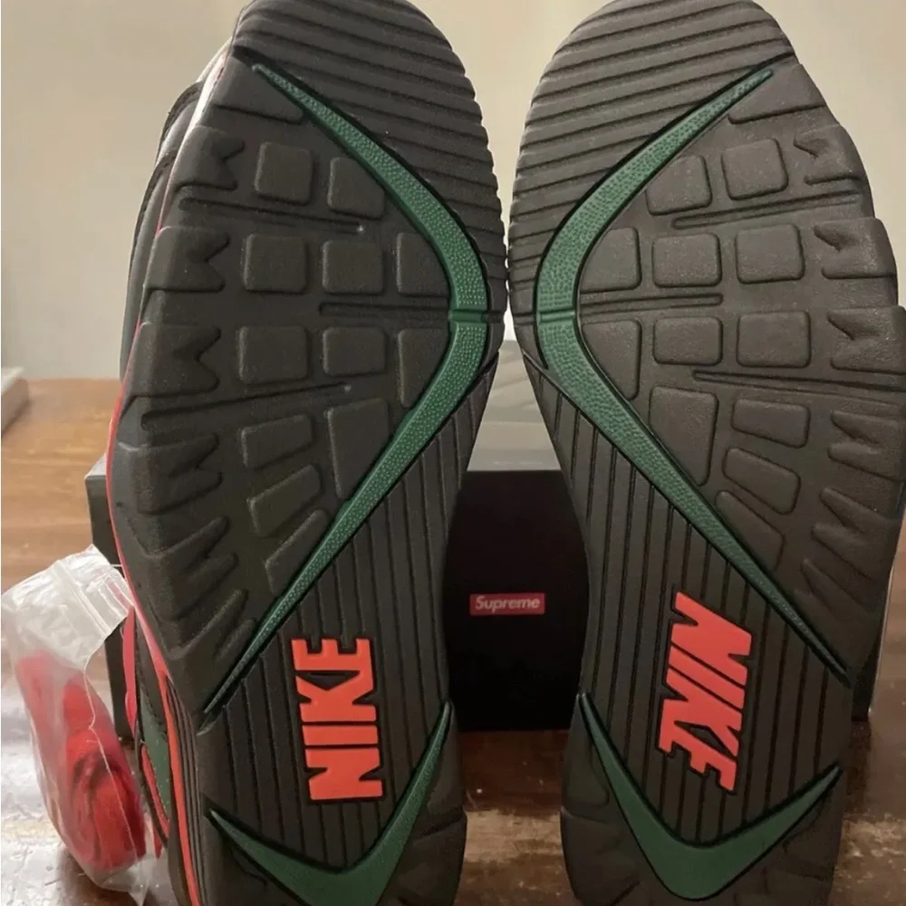 Supreme Nike Air Cross Trainer 3 - Picture 4 of 7